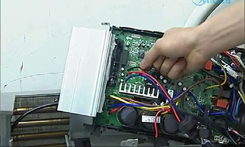 南宁美的空调电话是多少